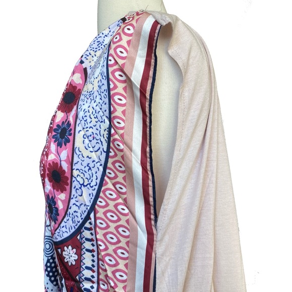 Paparazzi Abstract and Multicolored Print Cap Sleeve Knit Tunic. Size S - Picture 3 of 11